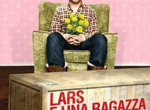 Locandina film Lars e una ragazza tutta sua